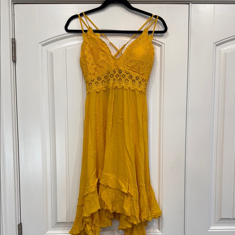 Women's High-Low Lace Bodice Sundress - Mustard Yellow